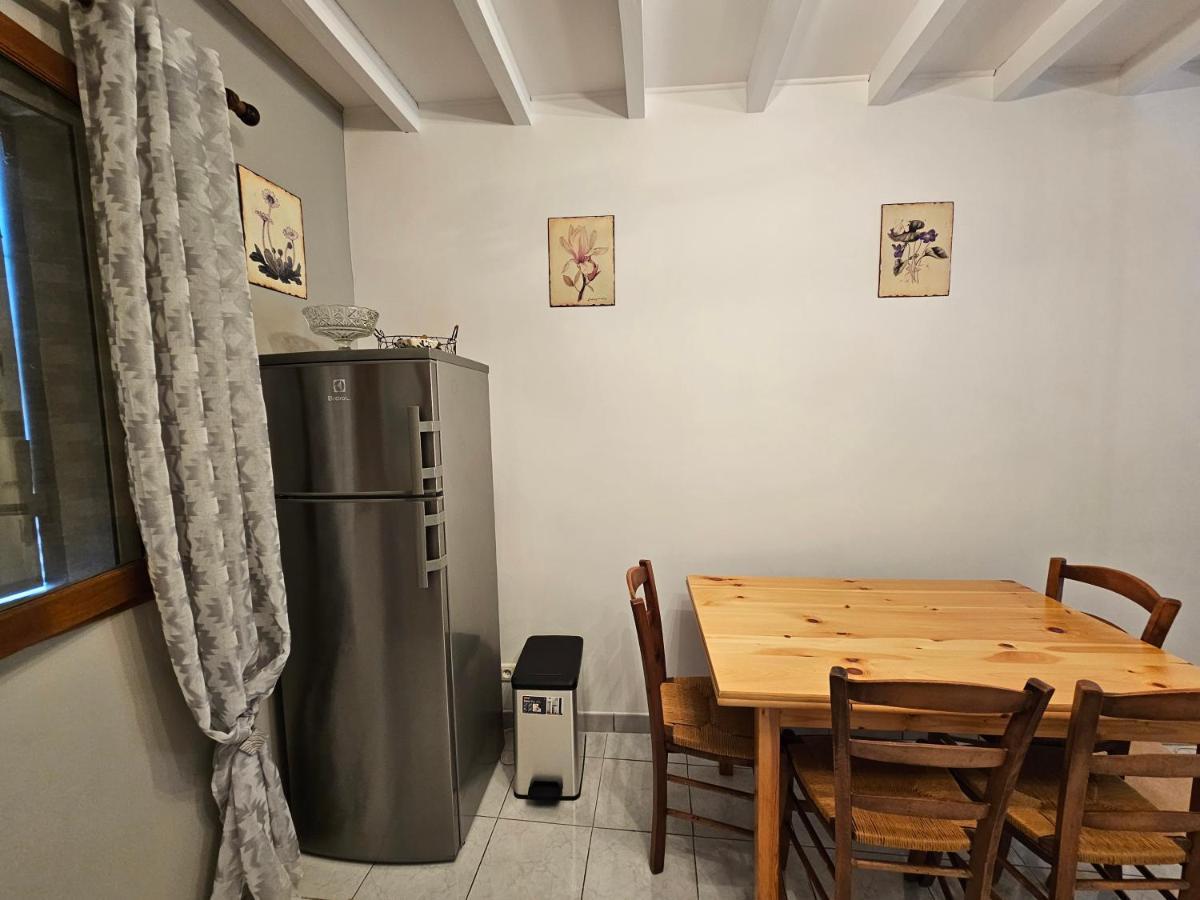 Les Oliviers Daire Ansouis Dış mekan fotoğraf