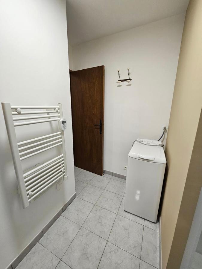 Les Oliviers Daire Ansouis Dış mekan fotoğraf
