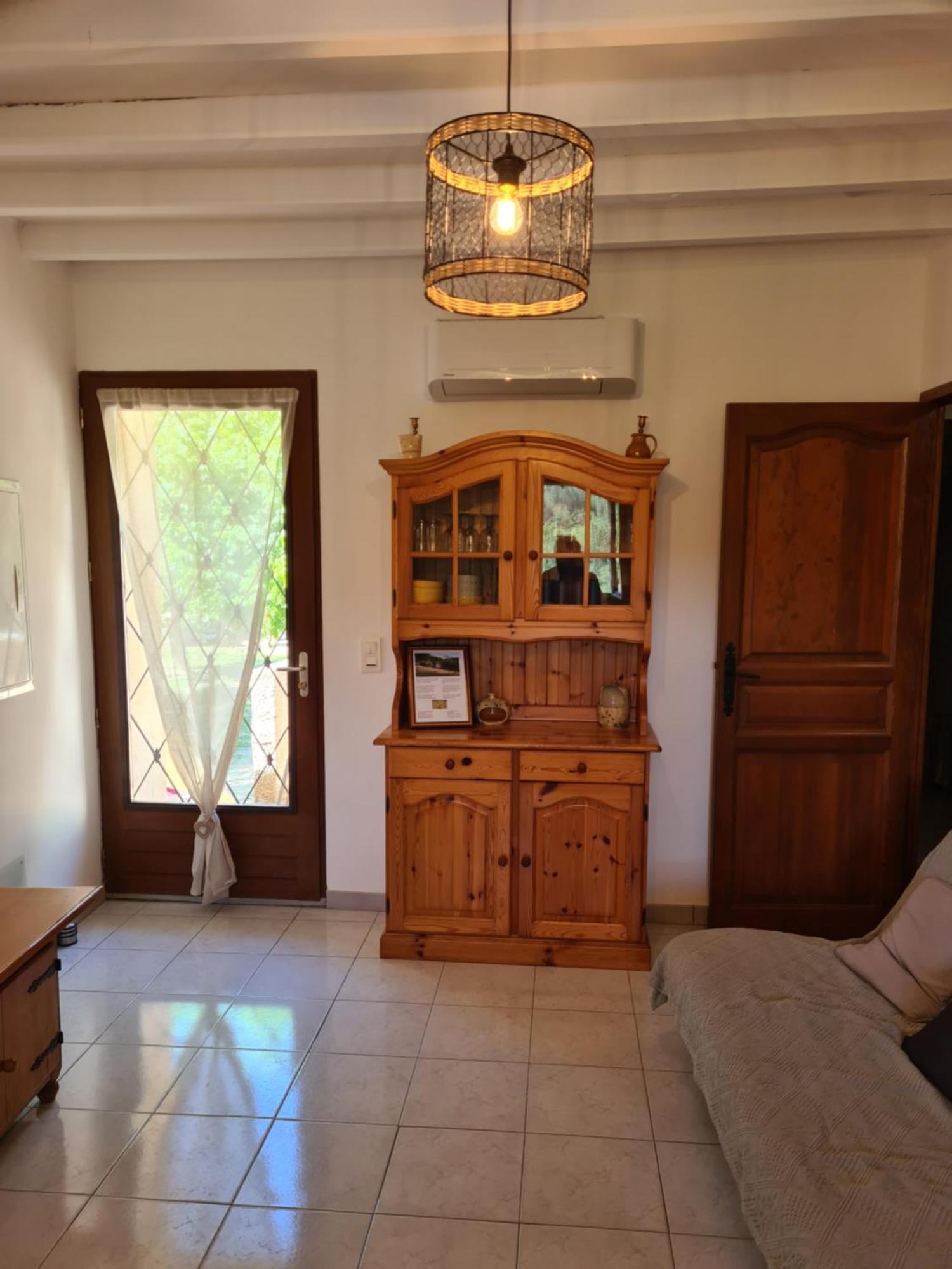 Les Oliviers Daire Ansouis Dış mekan fotoğraf